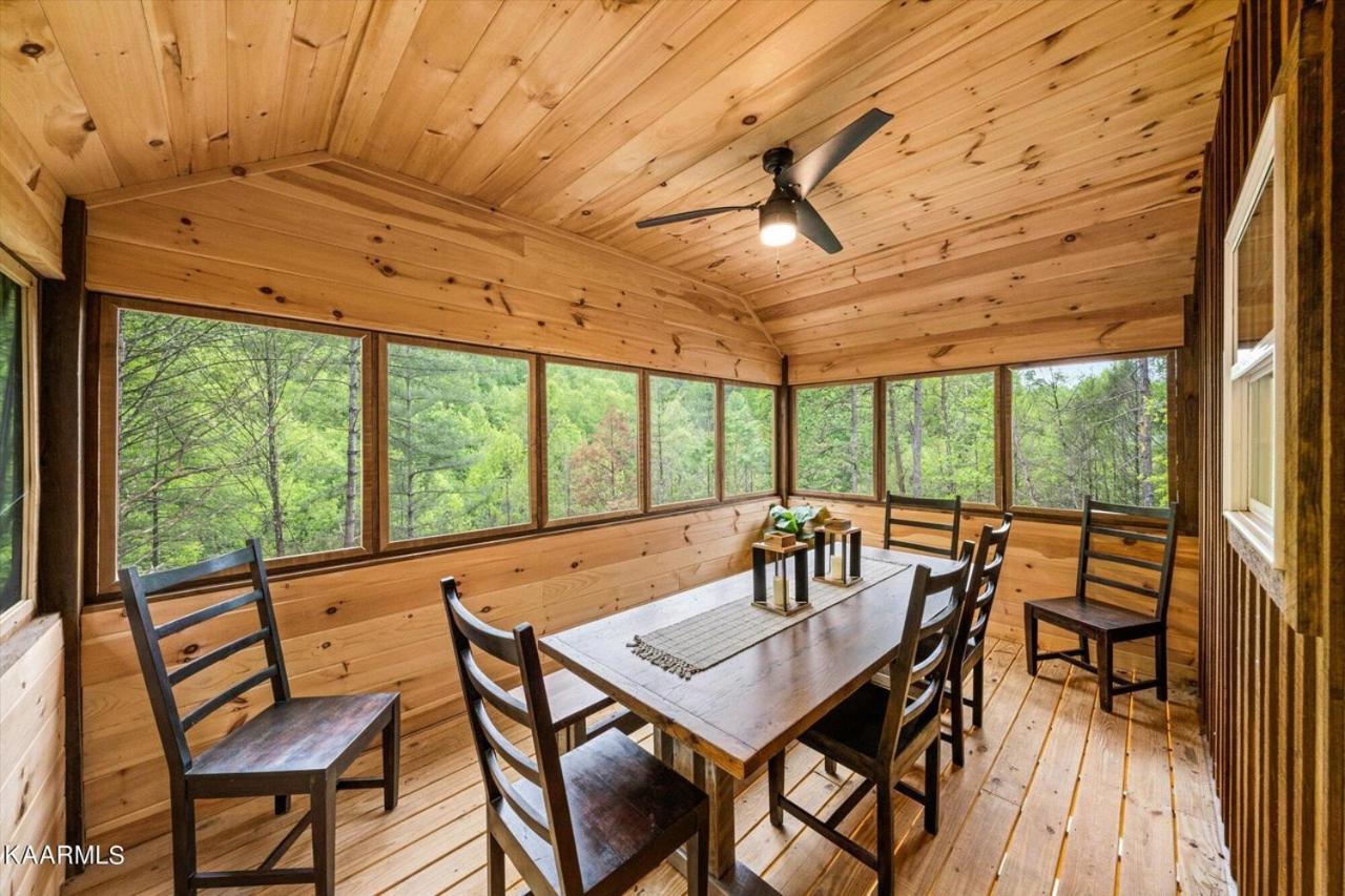 Luxe Retreat - June Sale! - Easy Drive - Xl Swim Spa - Award Winning! Sevierville Exteriér fotografie