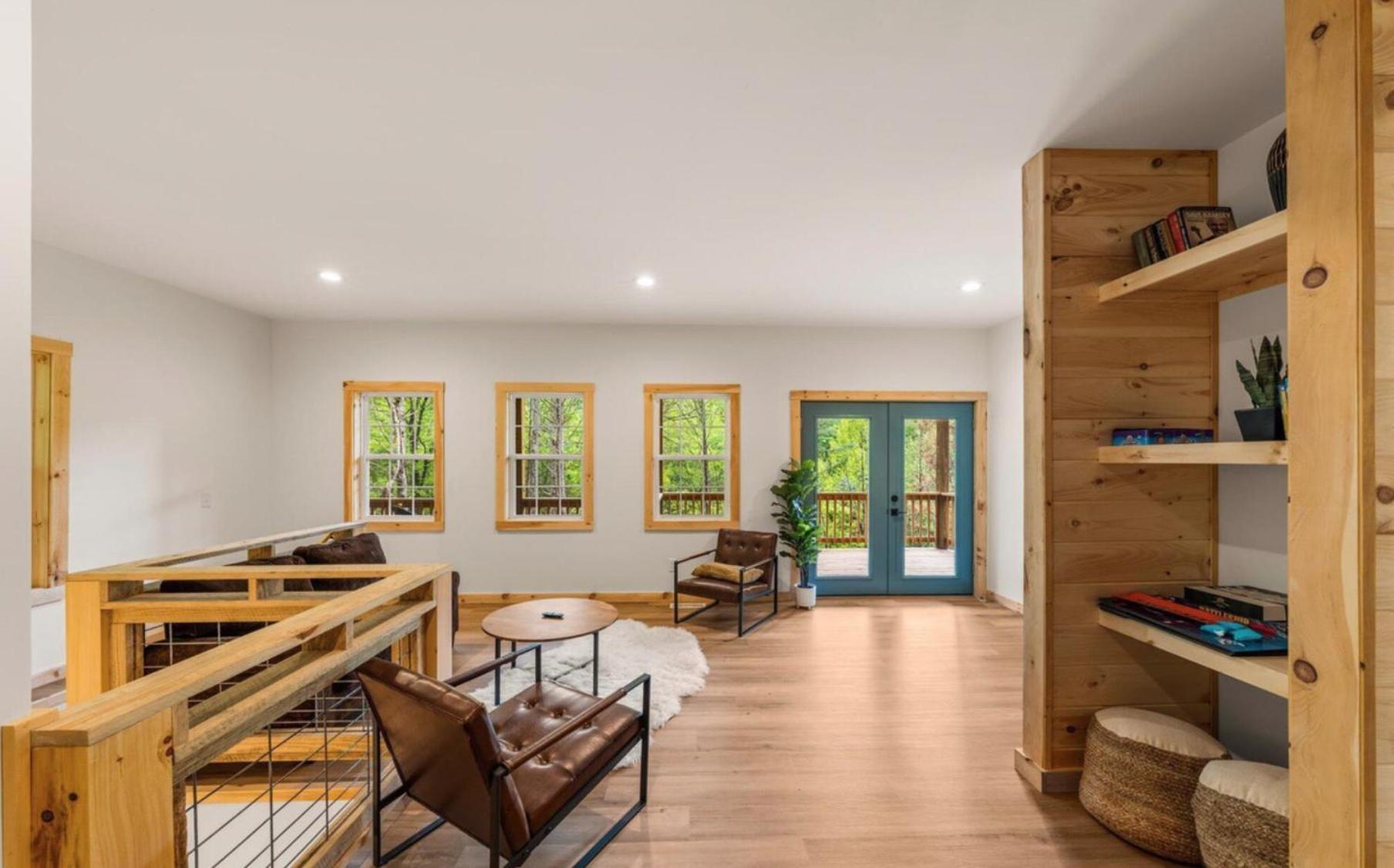 Luxe Retreat - June Sale! - Easy Drive - Xl Swim Spa - Award Winning! Sevierville Exteriér fotografie
